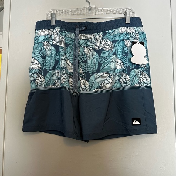 Quiksilver Men’s Board Shorts Swim Trunks Tropical Leaf Print Blue Large NWT - Picture 5 of 7